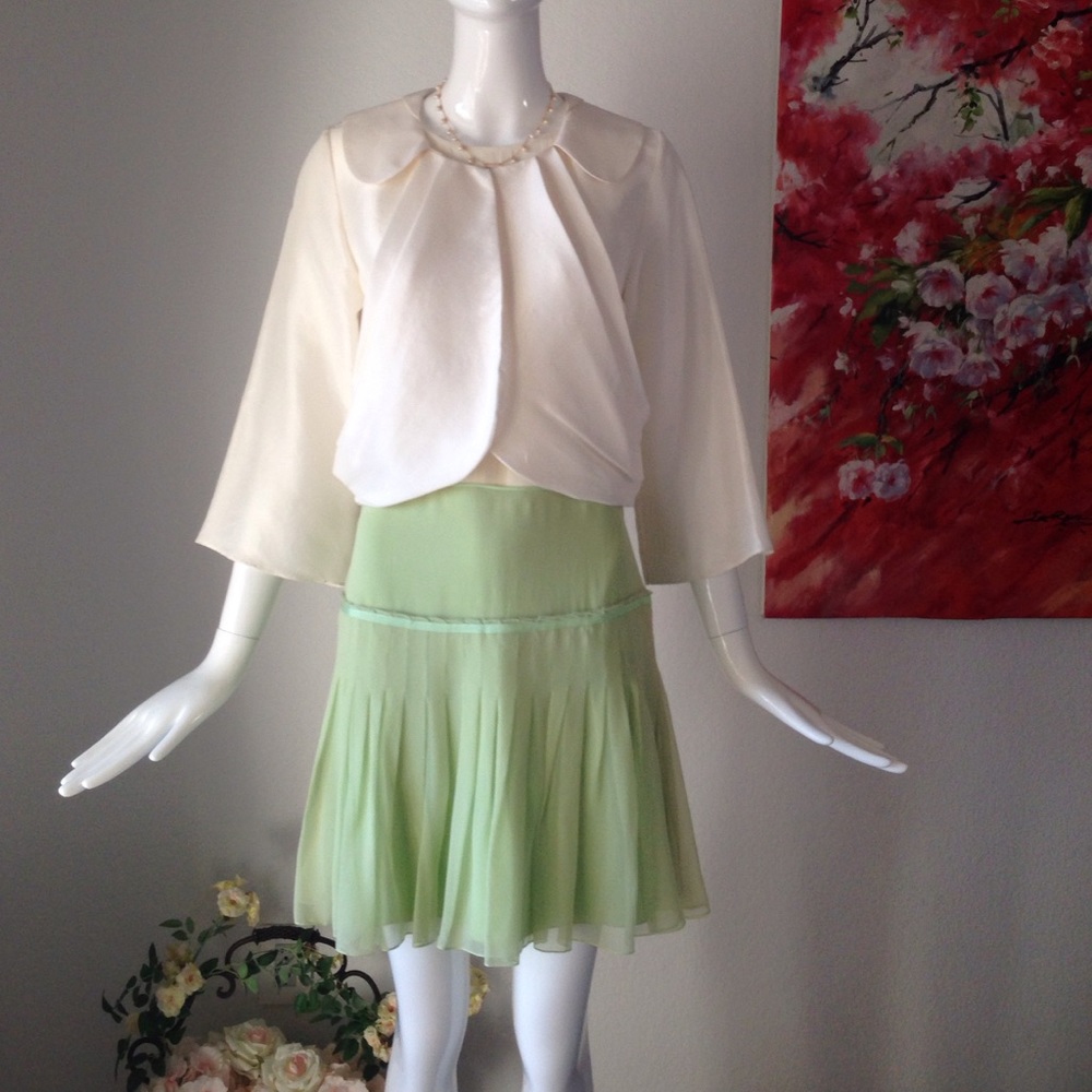 Jane Oh ivory pleated drape sclallop trim silk blazer